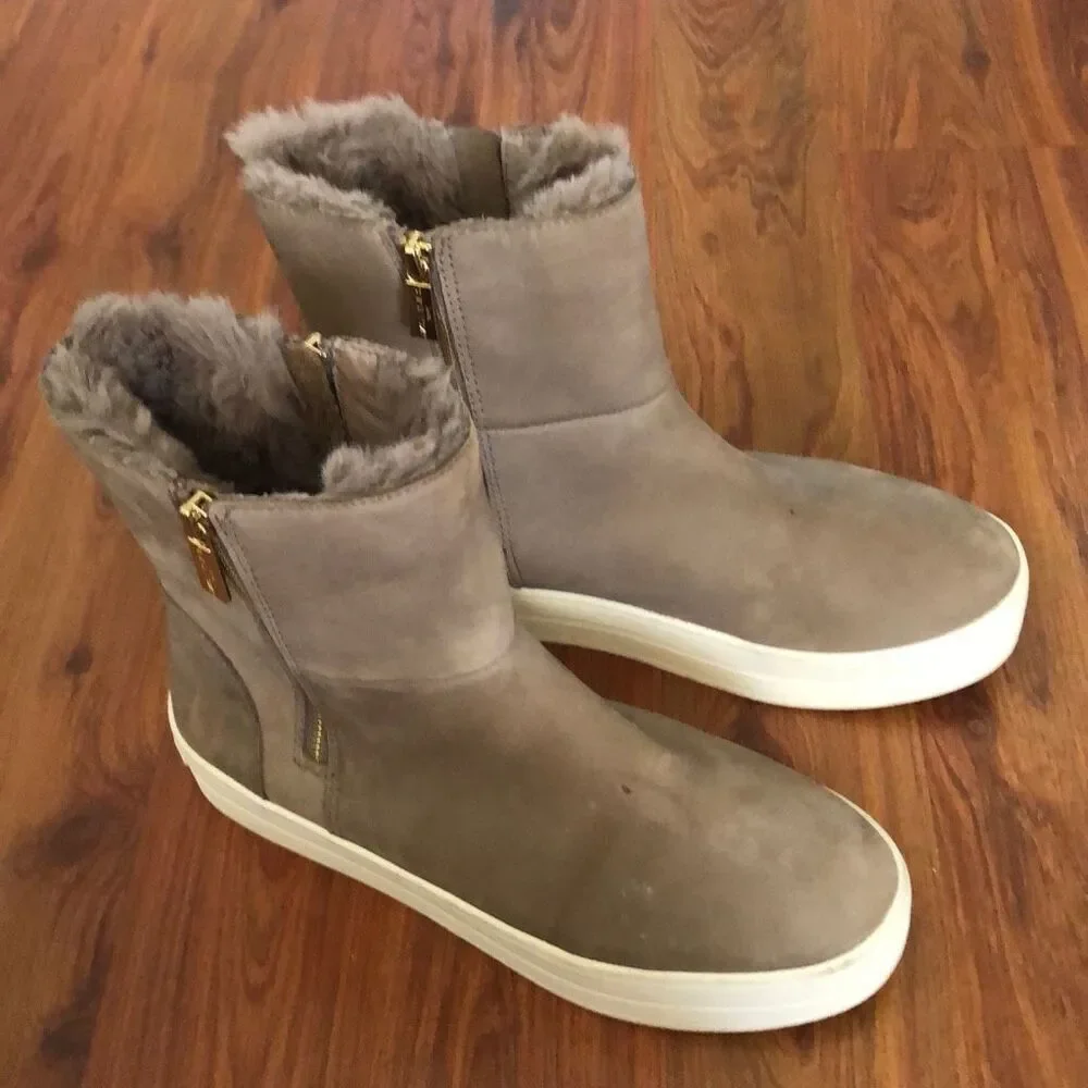 J Slides Fur-lined taupe sneakers boots size 9